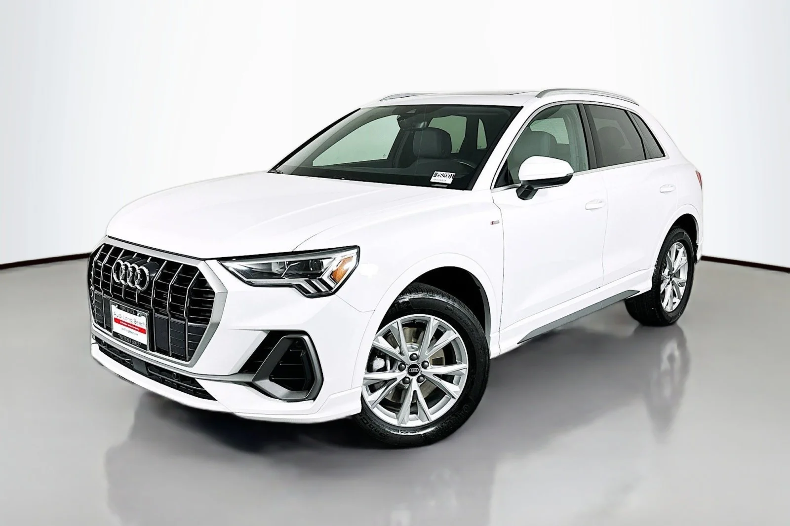 2025 Audi Q3 45 TFSI S Line Premium quattro's photo