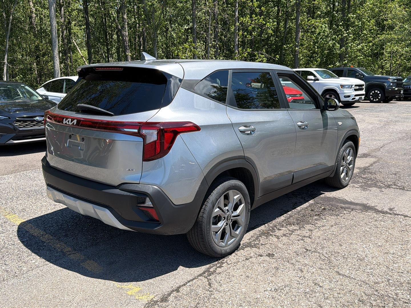 Used 2024 Steel Gray Kia LX image 8