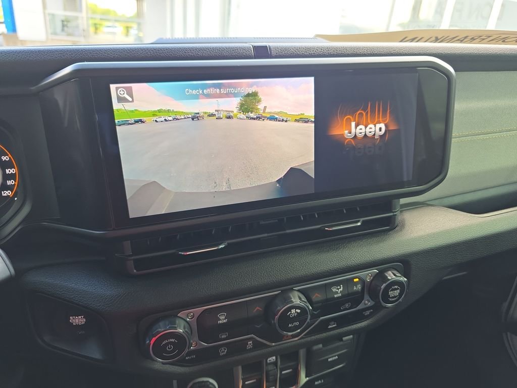 Used 2025 White Jeep Willys image 17