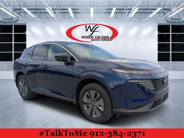 Used 2025 Blue Nissan SL image 1