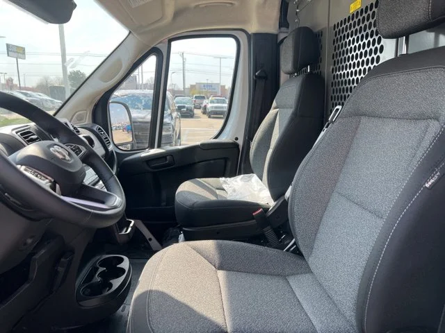 Used 2025 White Ram SLT image 11