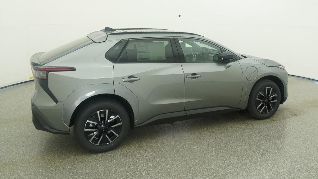 New 2026 Heavy Metal Toyota XLE image 16