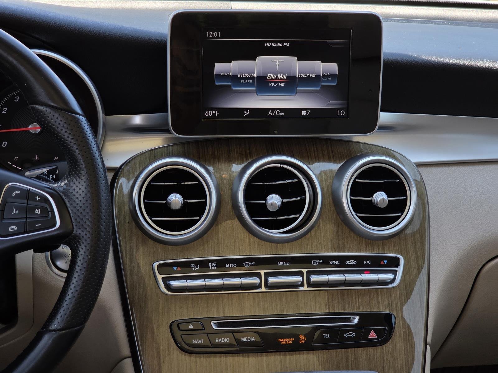 Used 2019 Polar White Mercedes-Benz GLC 300 image 14