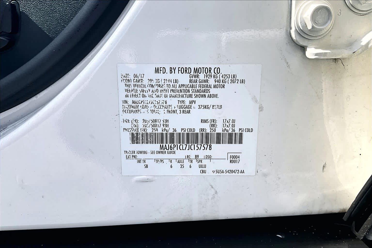 Used 2018 Diamond White Ford SES image 32
