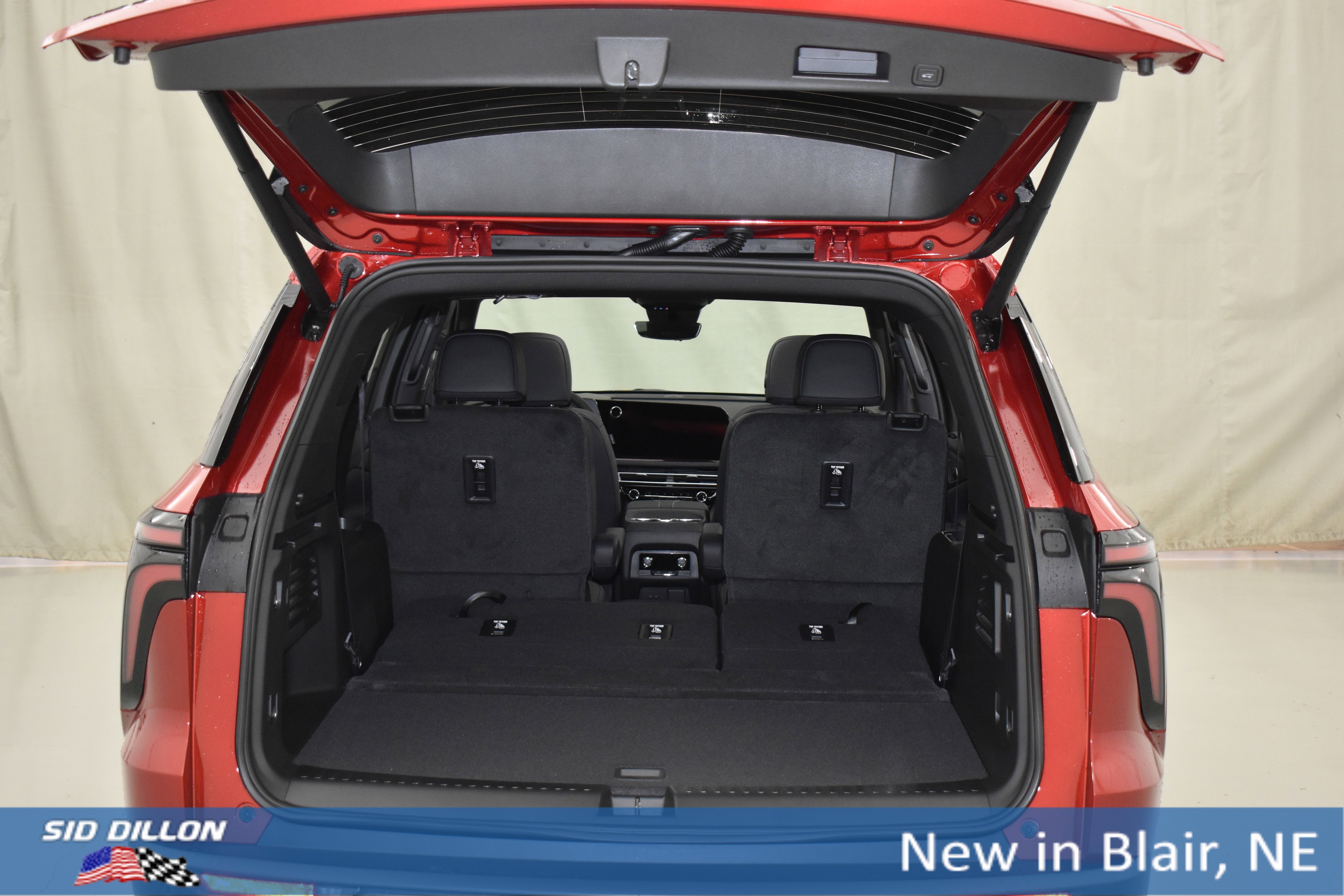 New 2026 Radiant Red Tintcoat Chevrolet Z71 image 13