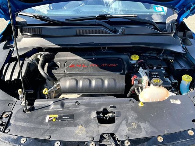 Used 2018 Blue Jeep Altitude image 10