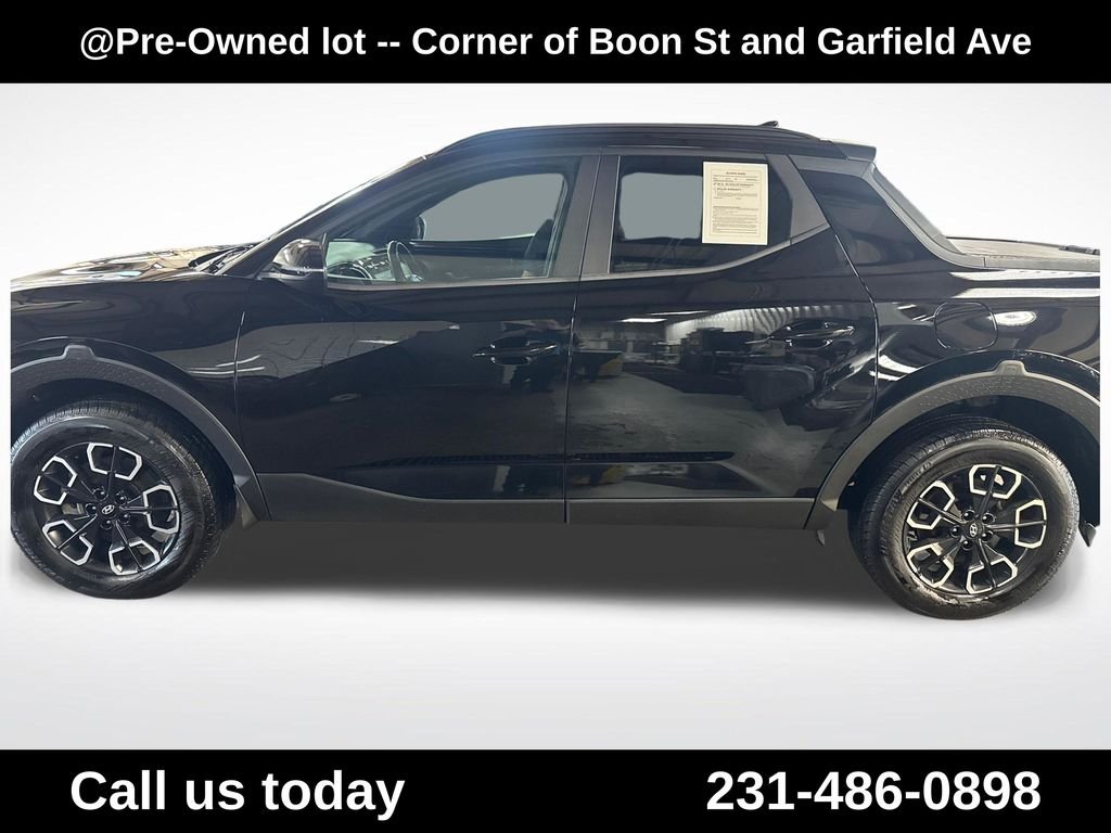 Used 2022 Black Hyundai SEL Premium image 2