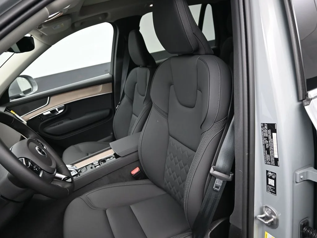 New 2026 Vapour Grey Volvo Core image 10