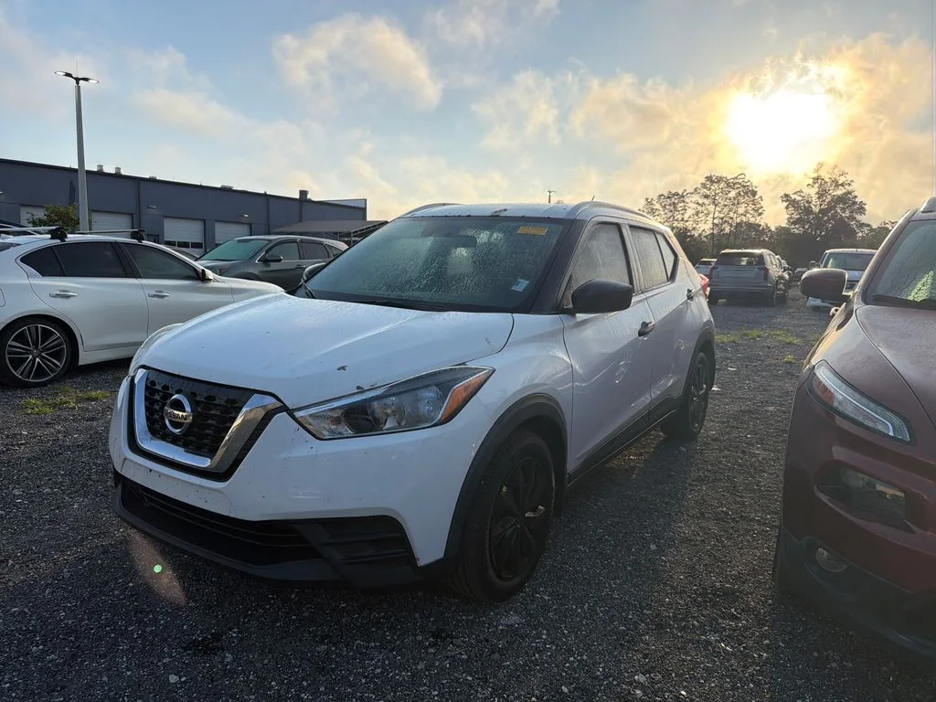 2019 Nissan Kicks S