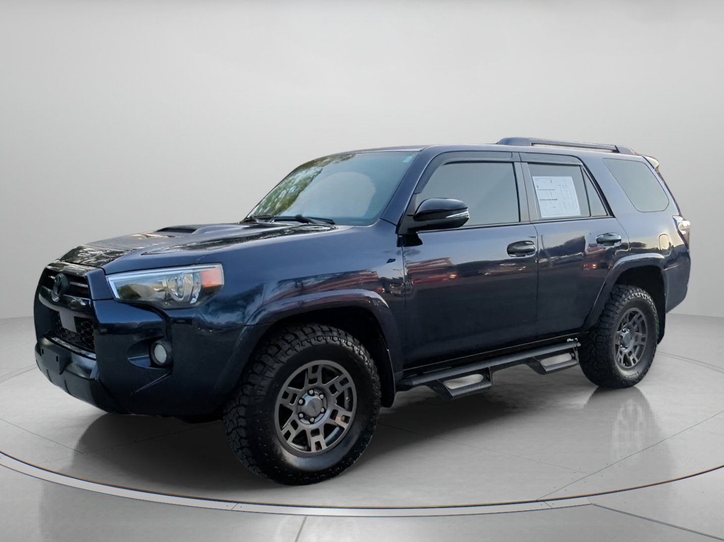 Used 2020 Nautical Blue Metallic Toyota Venture image 8