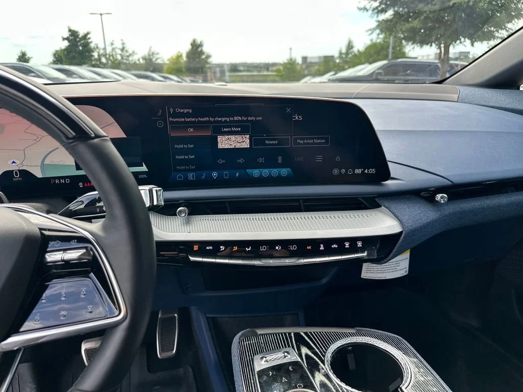 2025 Cadillac OPTIQ Luxury 2 - Photo 20