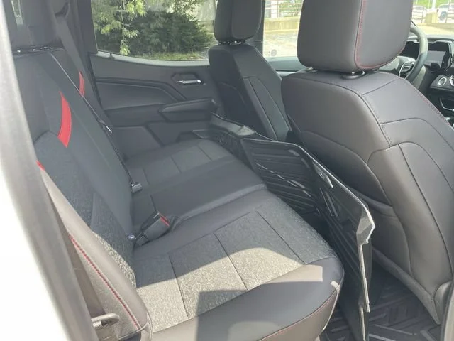 2026 Chevrolet Colorado Z71 - Photo 15