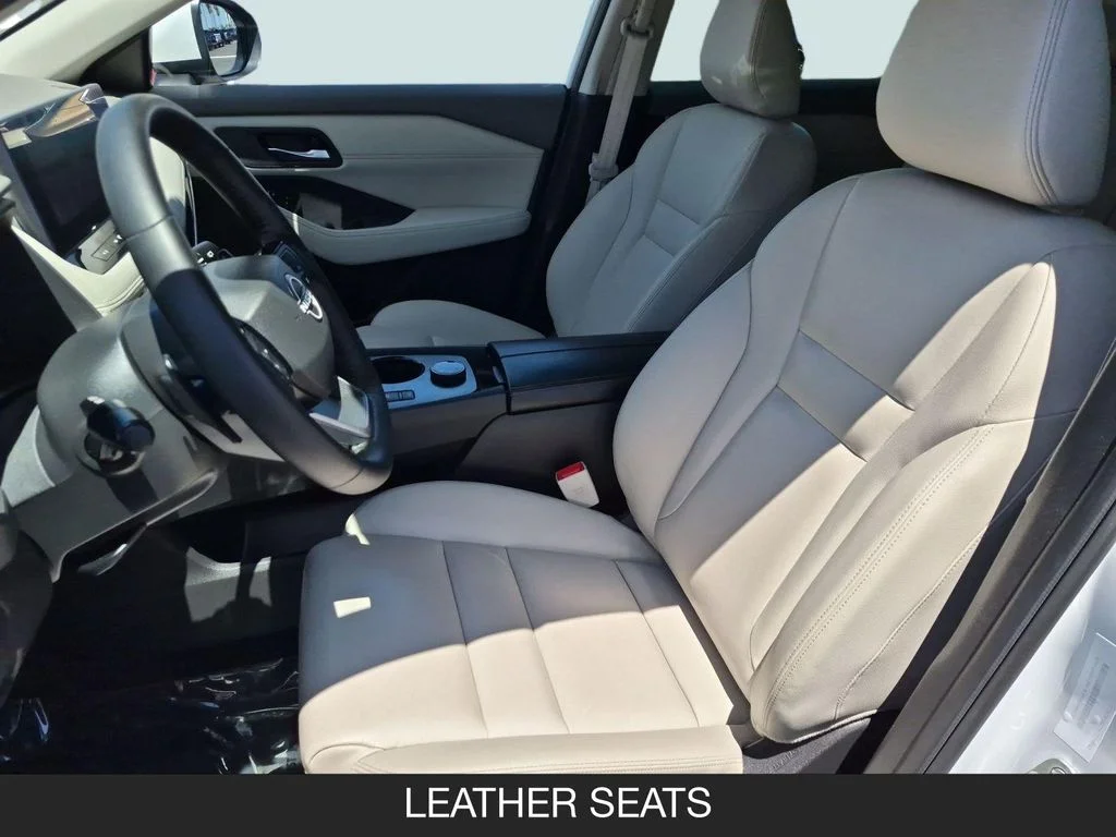 Used 2025 White Nissan SL image 14