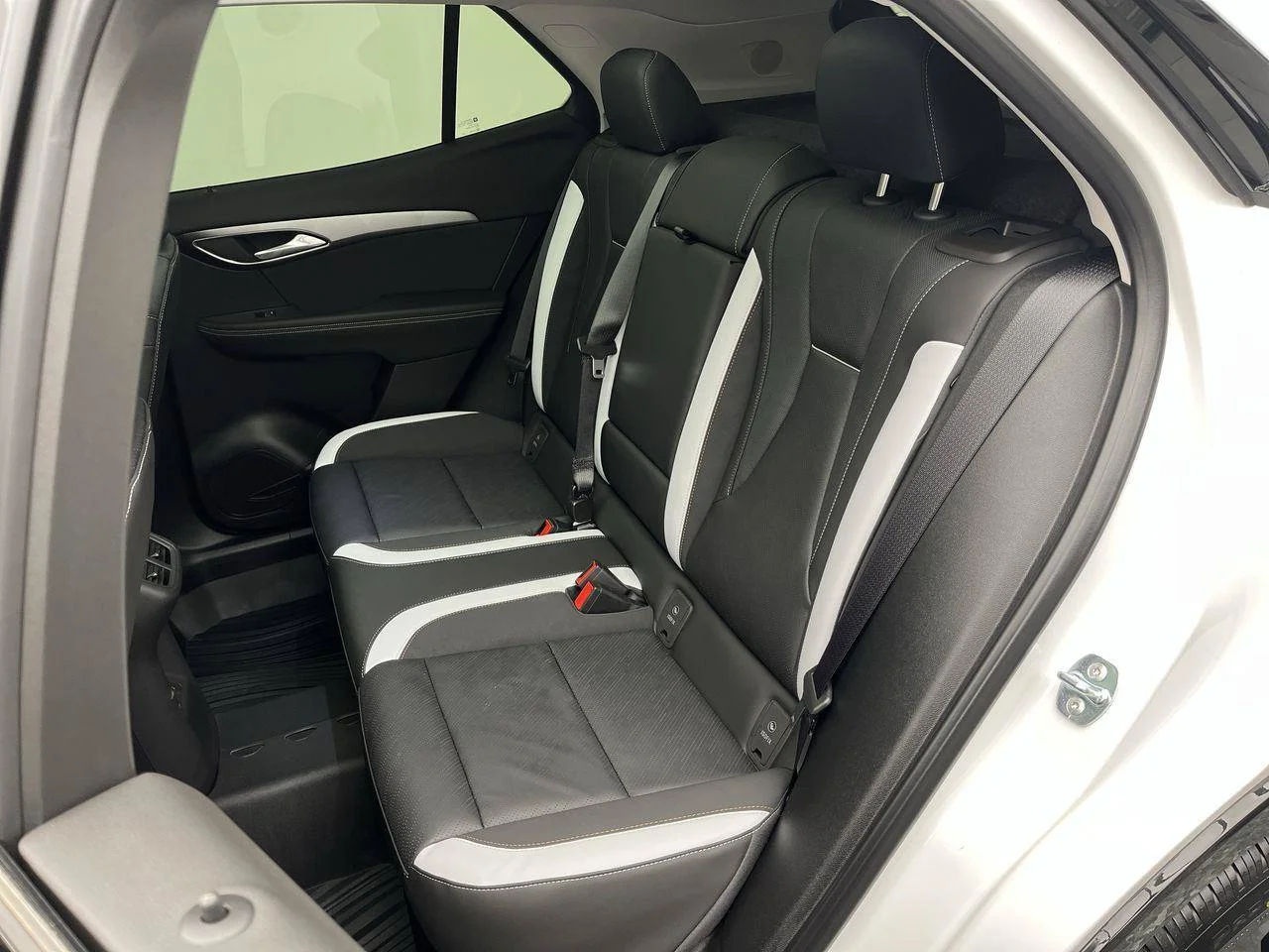 Used 2026 Summit White Buick Sport Touring image 12