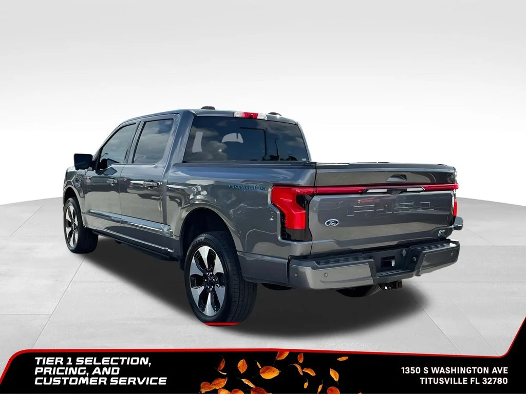 Used 2023 Gray Ford Platinum image 4
