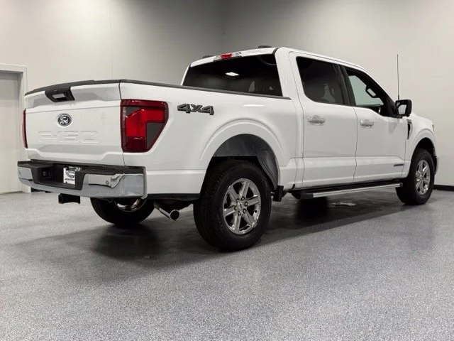 Used 2024 White Ford XLT image 12