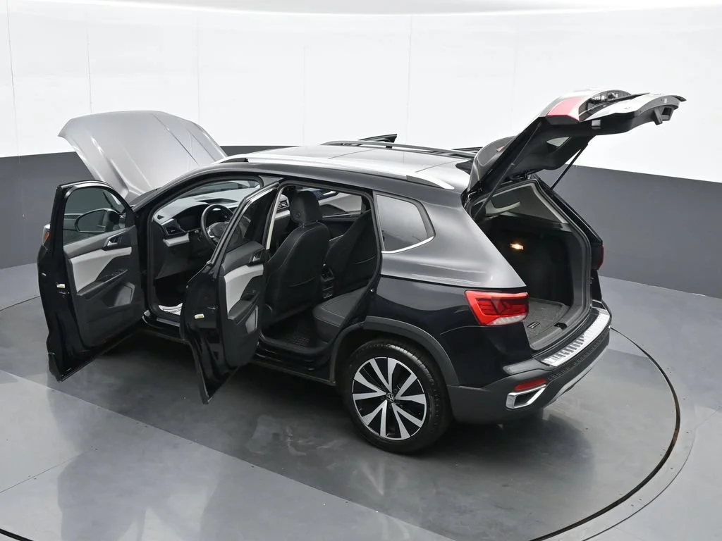 Used 2022 Black Volkswagen 1.5T SE image 38