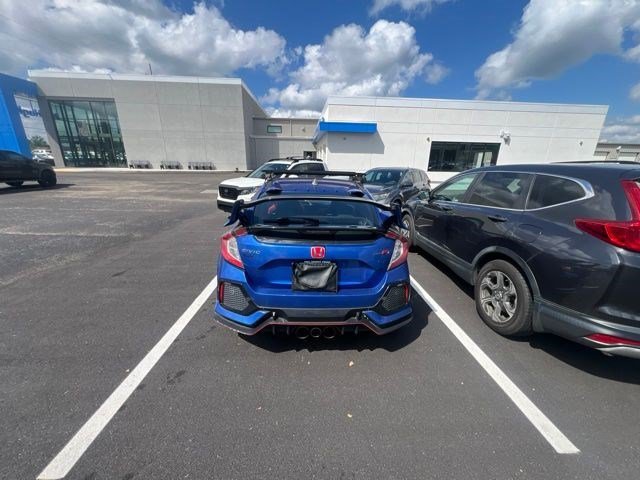 Used 2019 Aegean Blue Metallic Honda Touring image 8