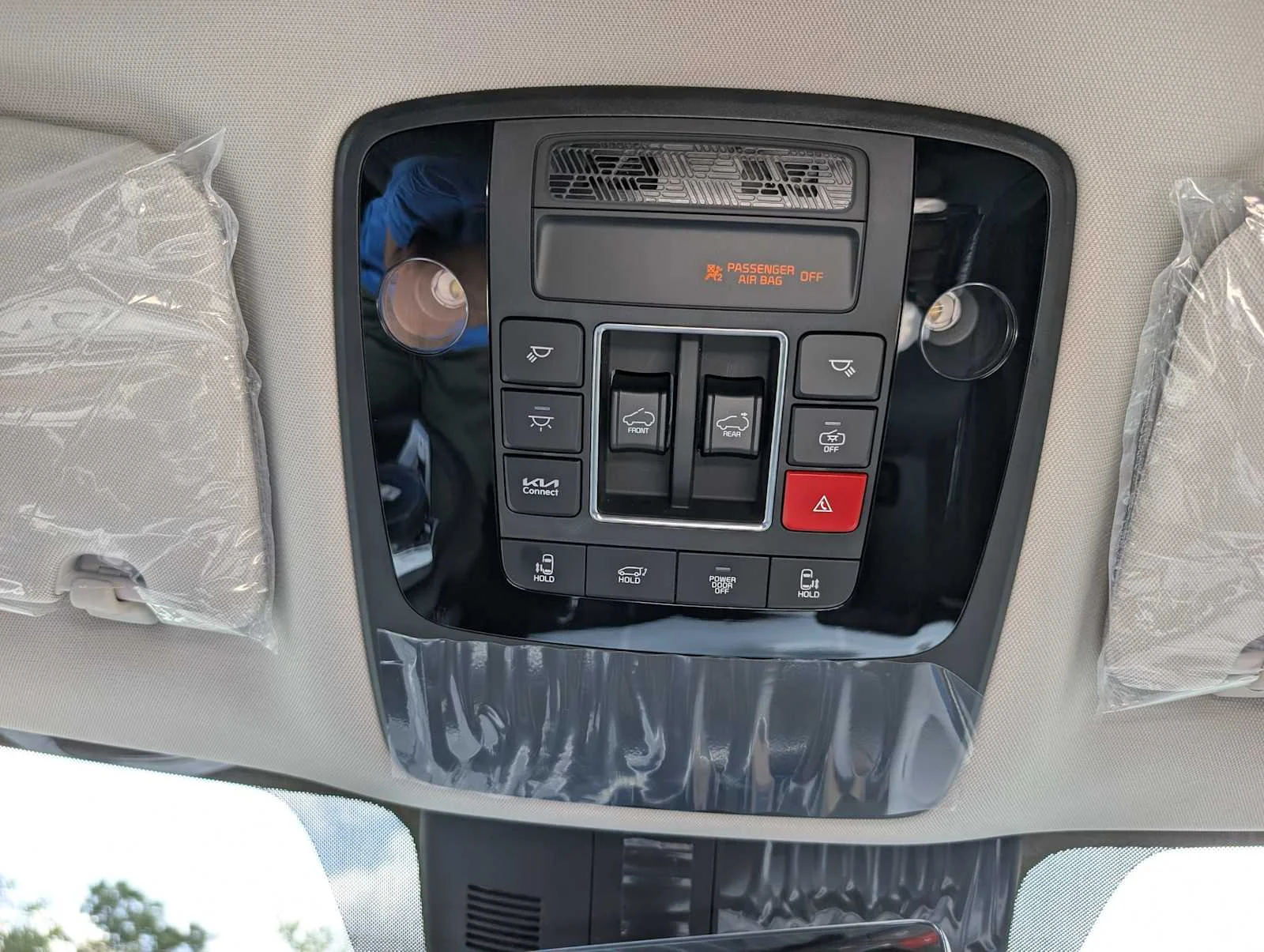 New 2026 Ceramic Silver Kia SX Prestige image 32