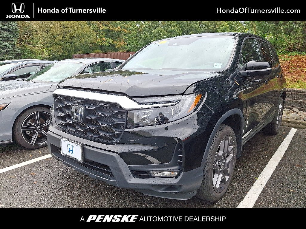 Certified Used 2023 Crystal Black Pearl Honda AWD EX-L image 5