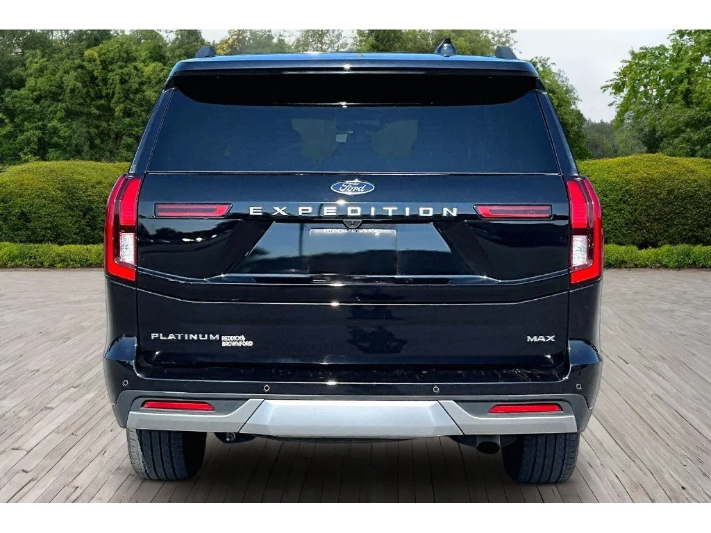 Used 2025 Black Ford Platinum image 13