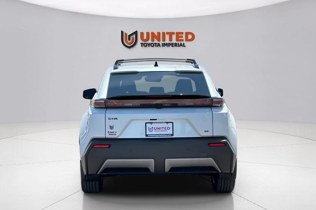 New 2026 Wind Chill Pearl <sup>1</sup> Toyota  SE image 4