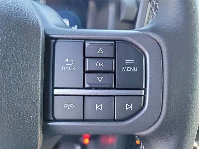 New 2025 Agate Black Metallic Ford XLT image 6