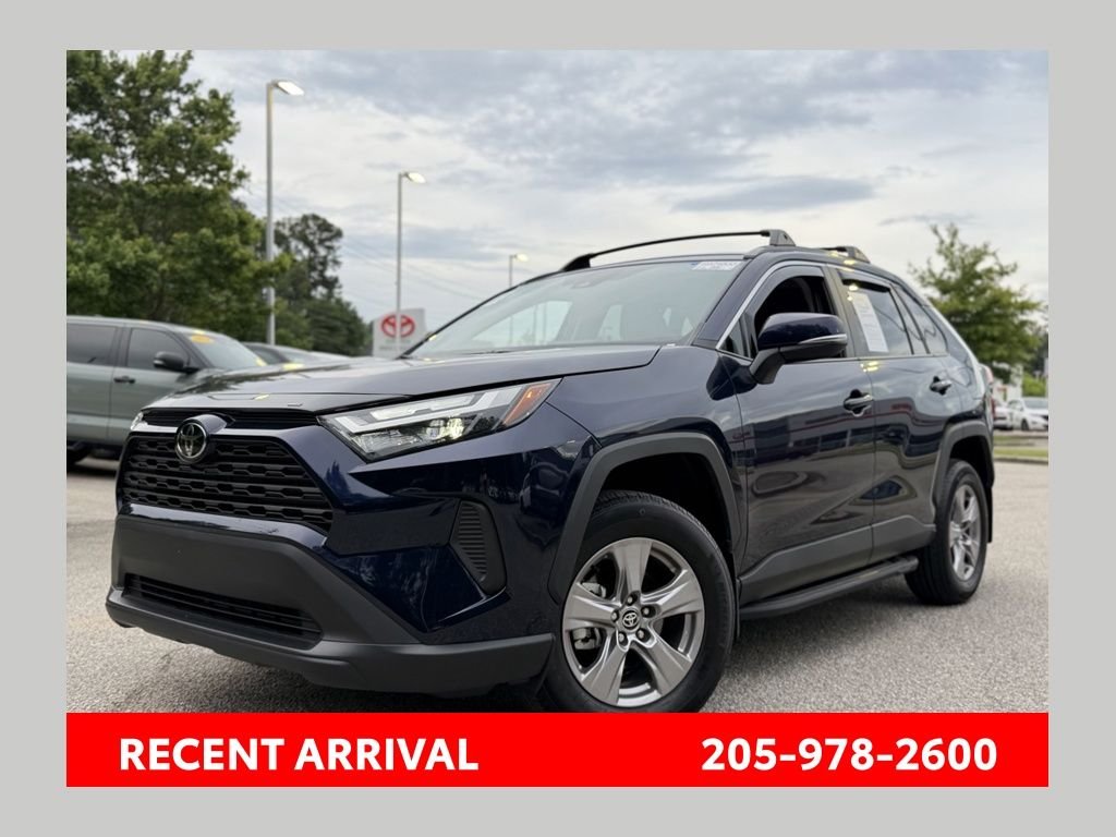 2025 Toyota RAV4 XLE FWD's photo