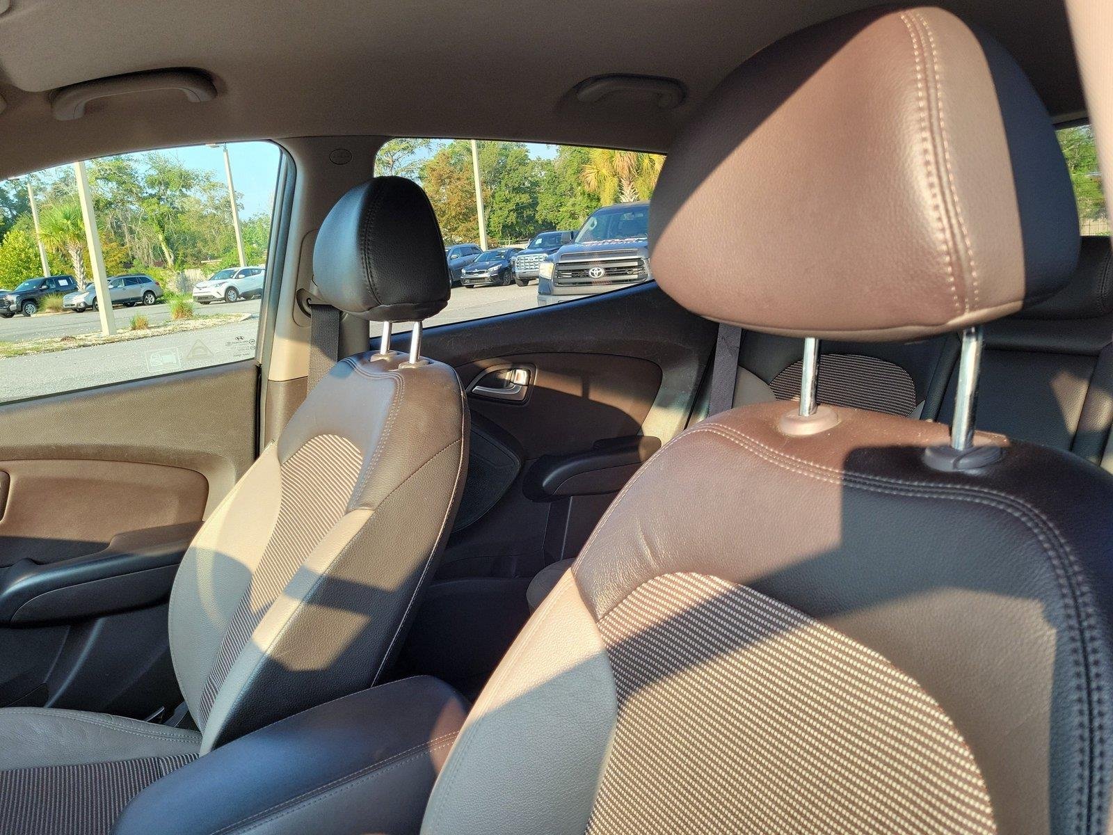 Used 2013 Chai Bronze Hyundai GLS image 20