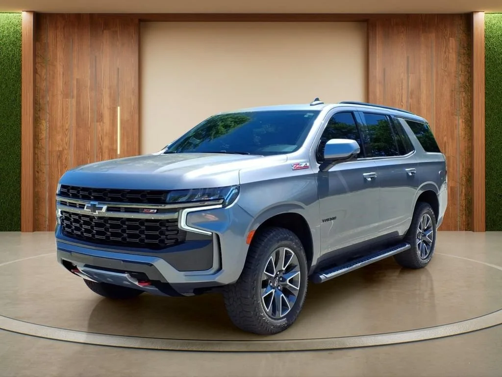 Used 2021 SATIN STEEL METALLIC Chevrolet Z71 image 28