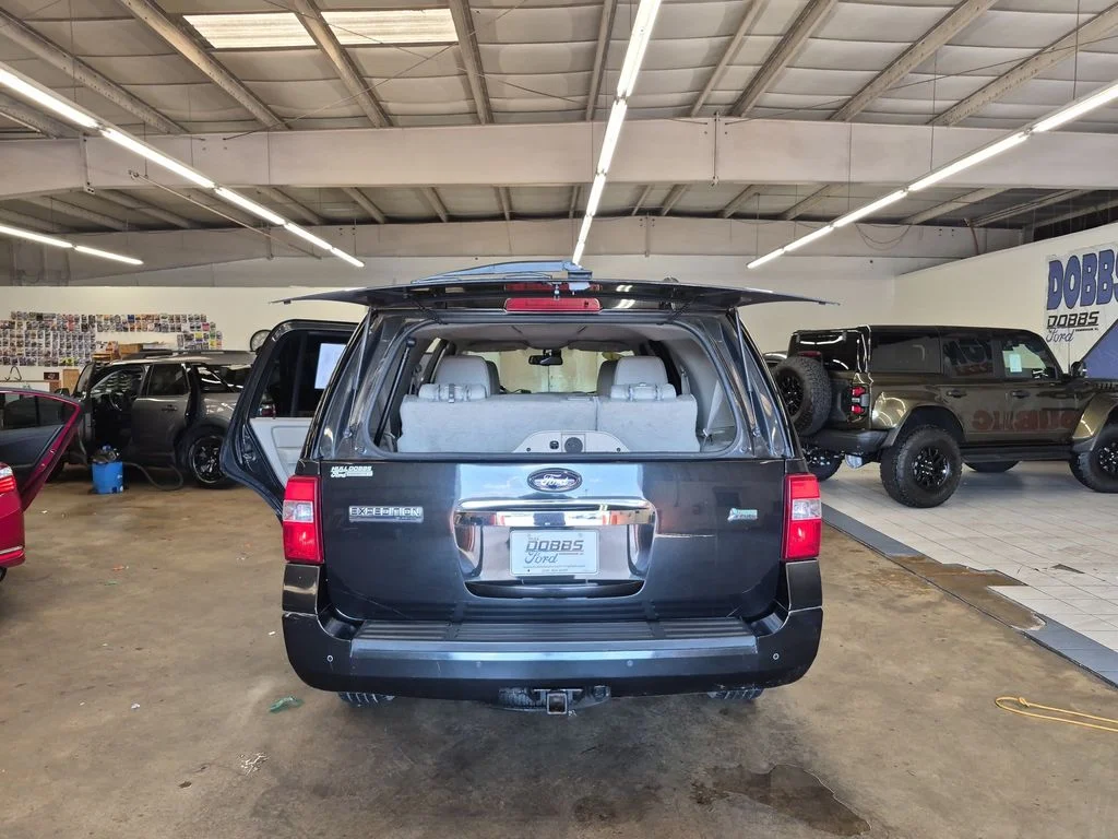 Used 2014 Tuxedo Black Metallic Ford Limited image 17