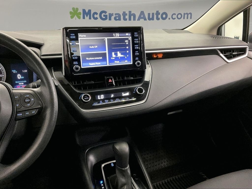 Used 2020 Silver Toyota LE image 9