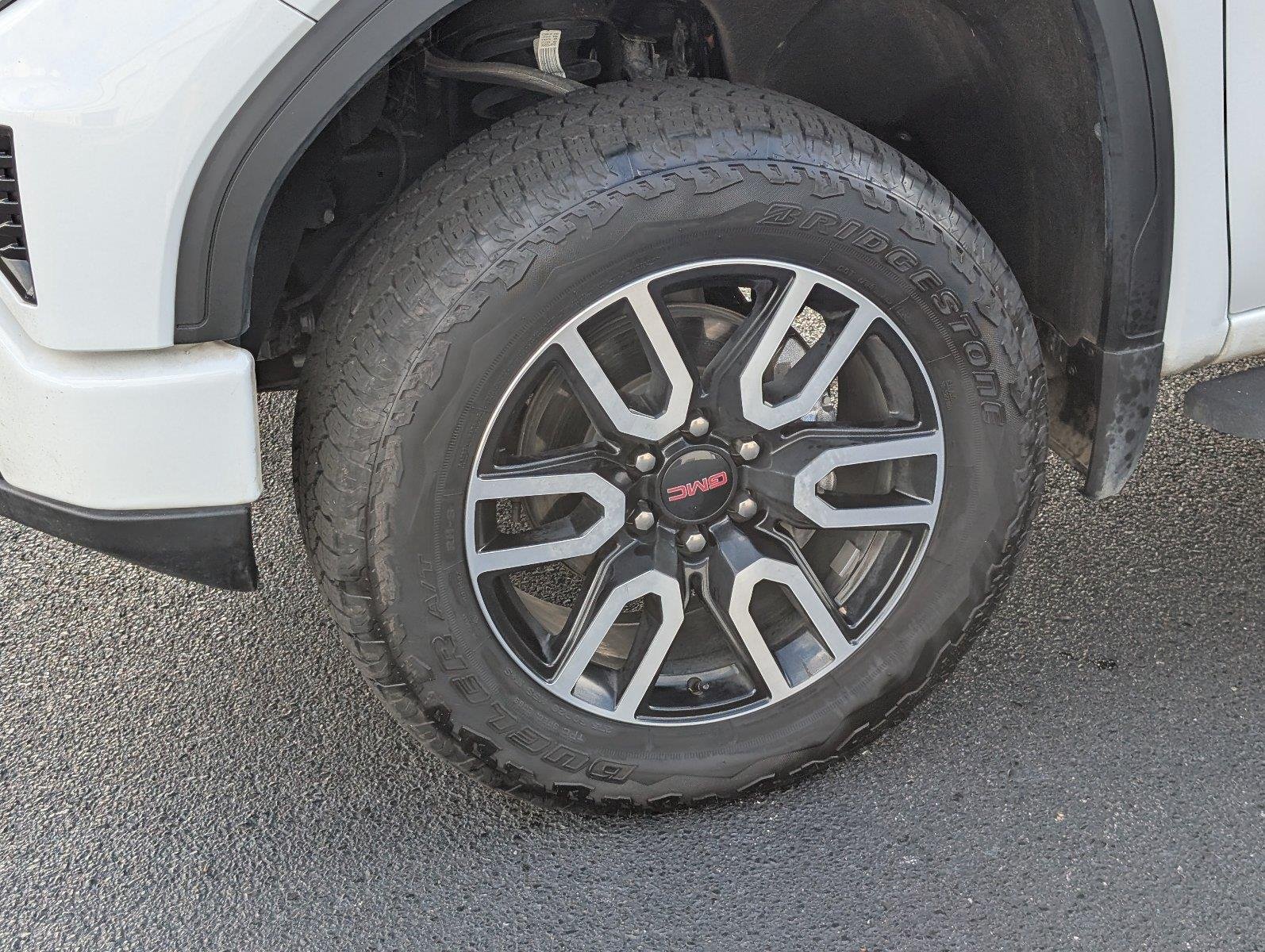 Used 2025 Summit White GMC AT4 image 12