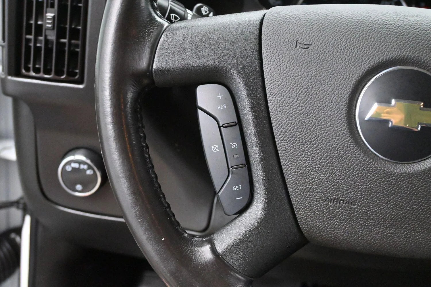 Used 2023 Summit White Chevrolet WT image 16