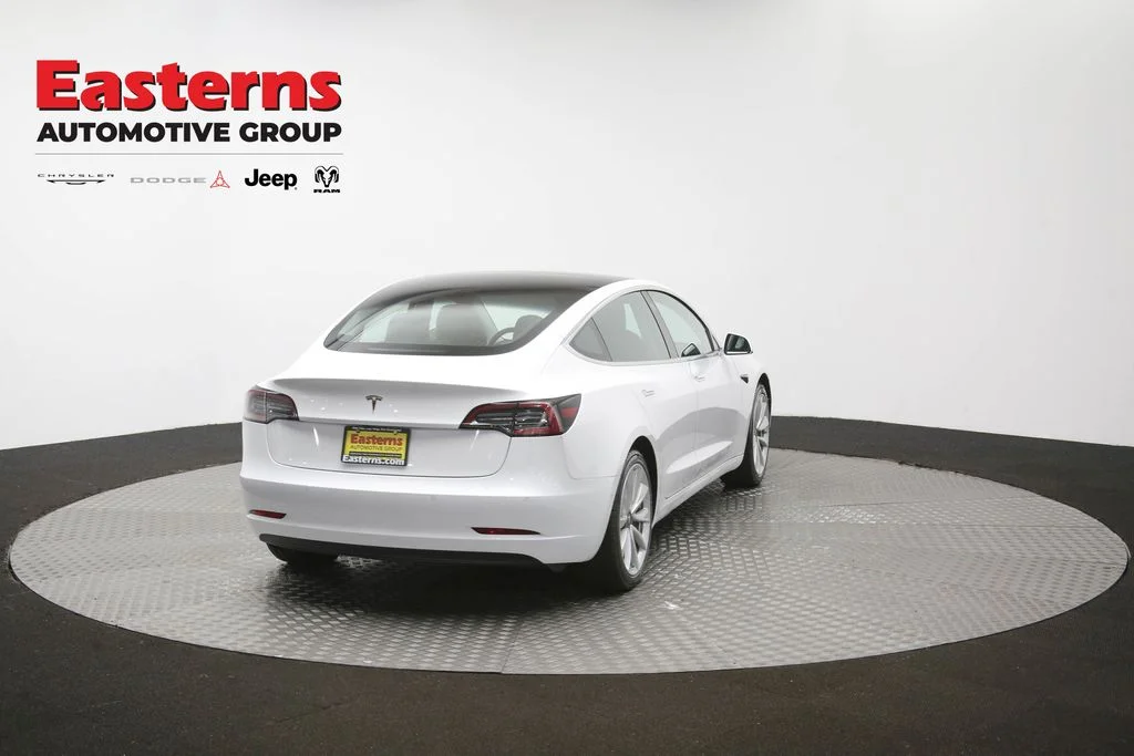 Used 2019 White Tesla Standard Range Plus image 33