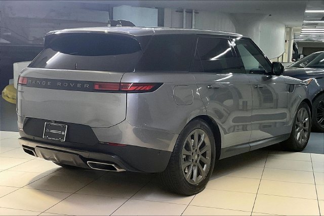 Used 2024 Eiger Grey Metallic Land Rover SE image 16