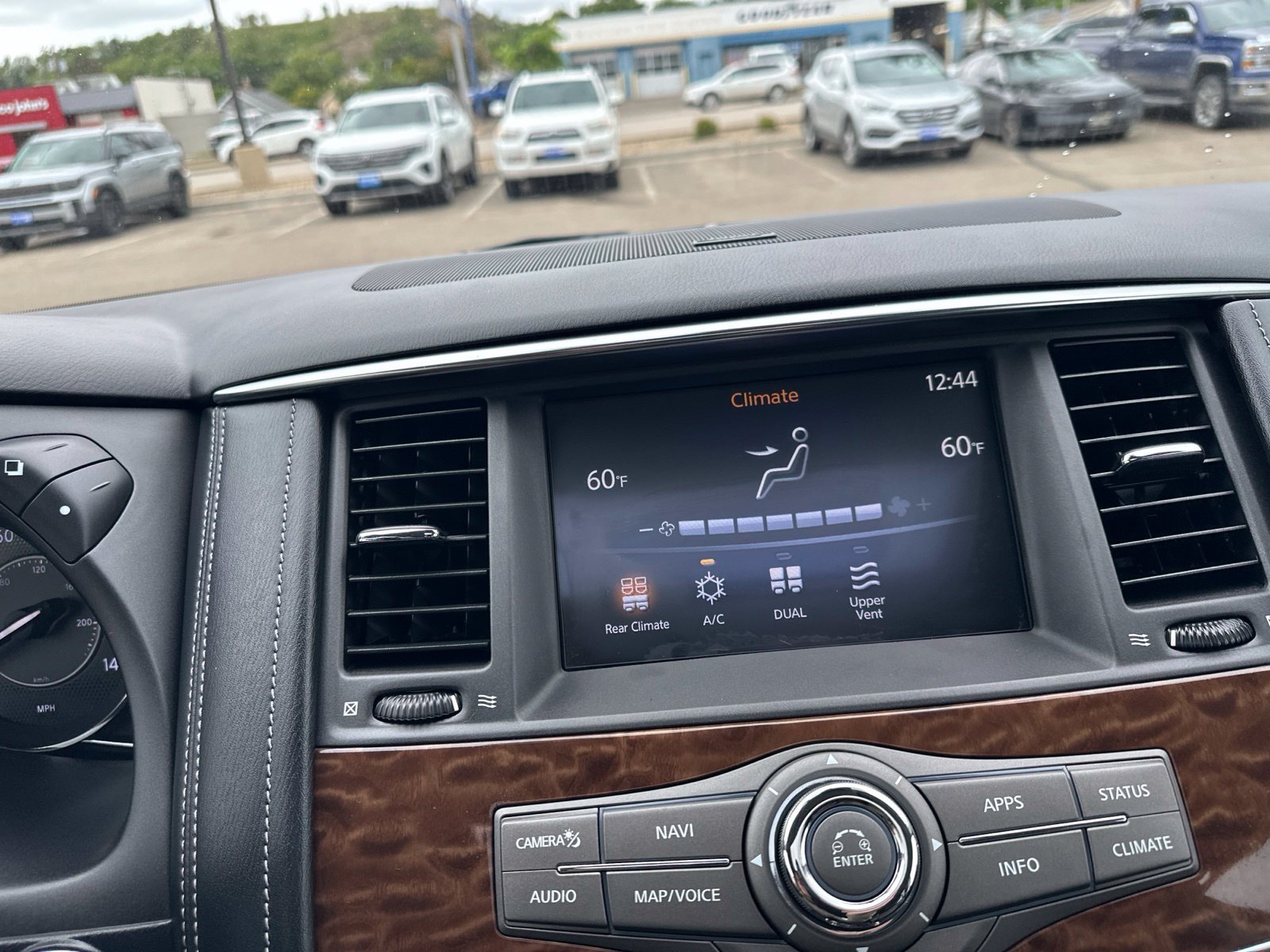 Used 2020 White Nissan Platinum image 62