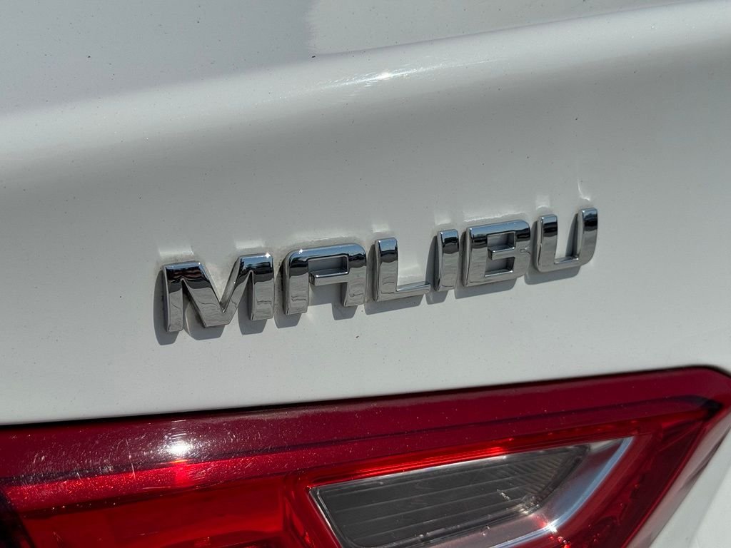 Used 2019 White Chevrolet LS image 13