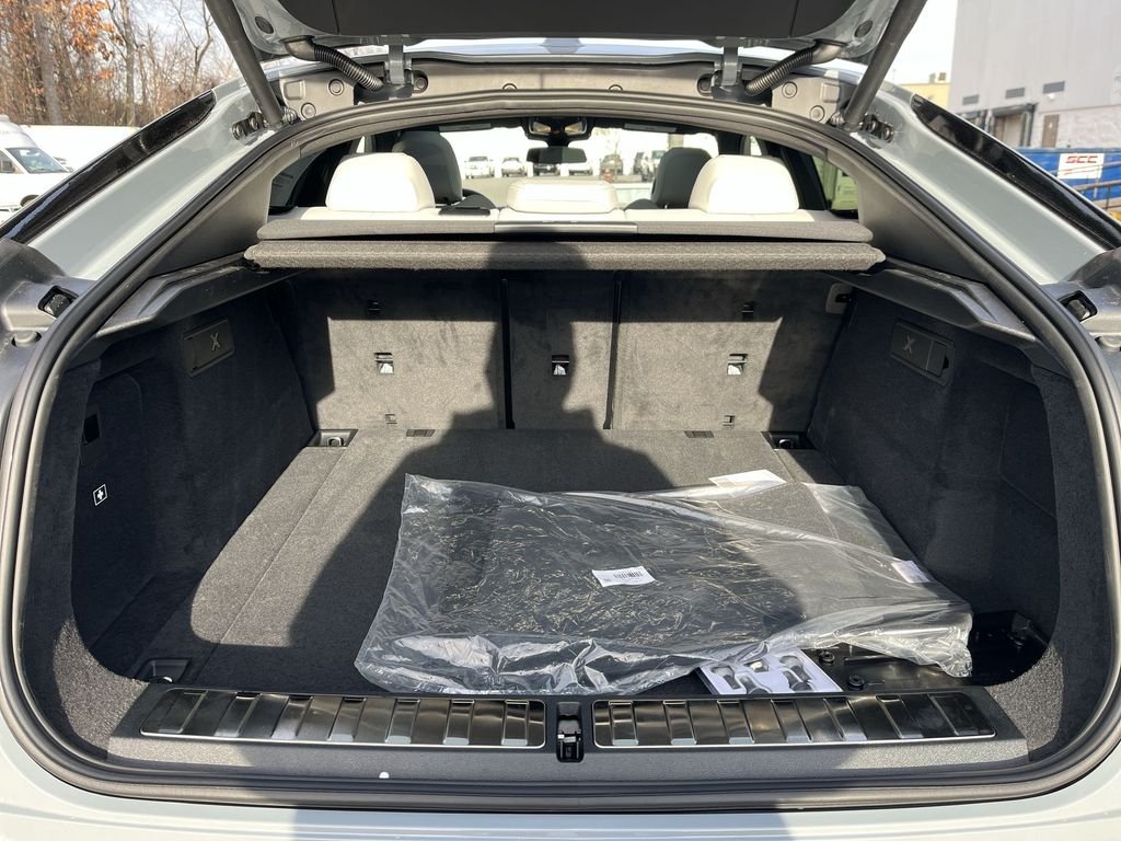 Used 2026 Gray Metallic BMW xDrive40i image 24