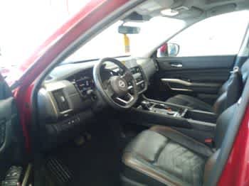 Used 2023 Scarlet Ember Tintcoat Nissan Platinum image 5