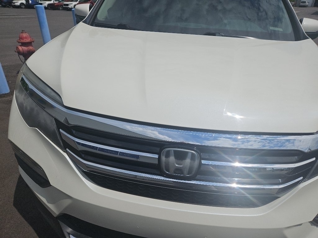 Certified Used 2016 White Diamond Pearl Honda Touring image 1