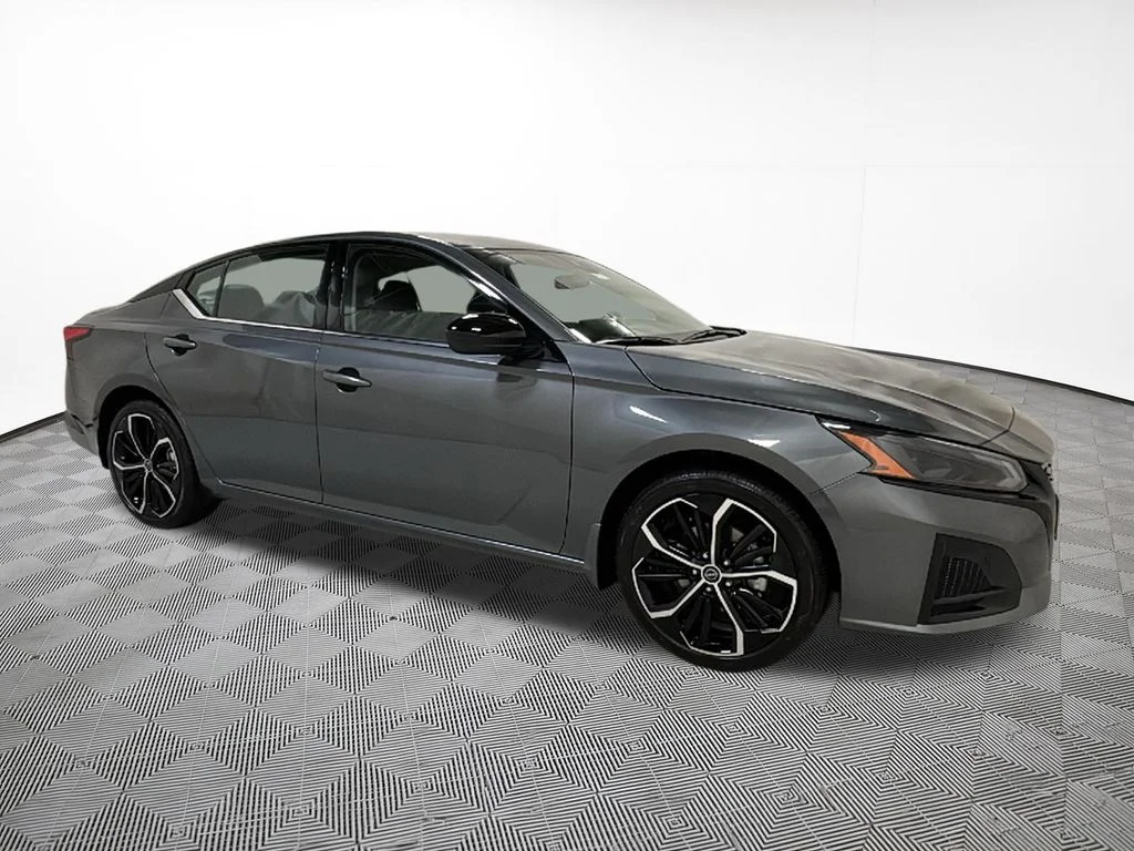 New 2026 Gray Nissan 2.5 SR image 5