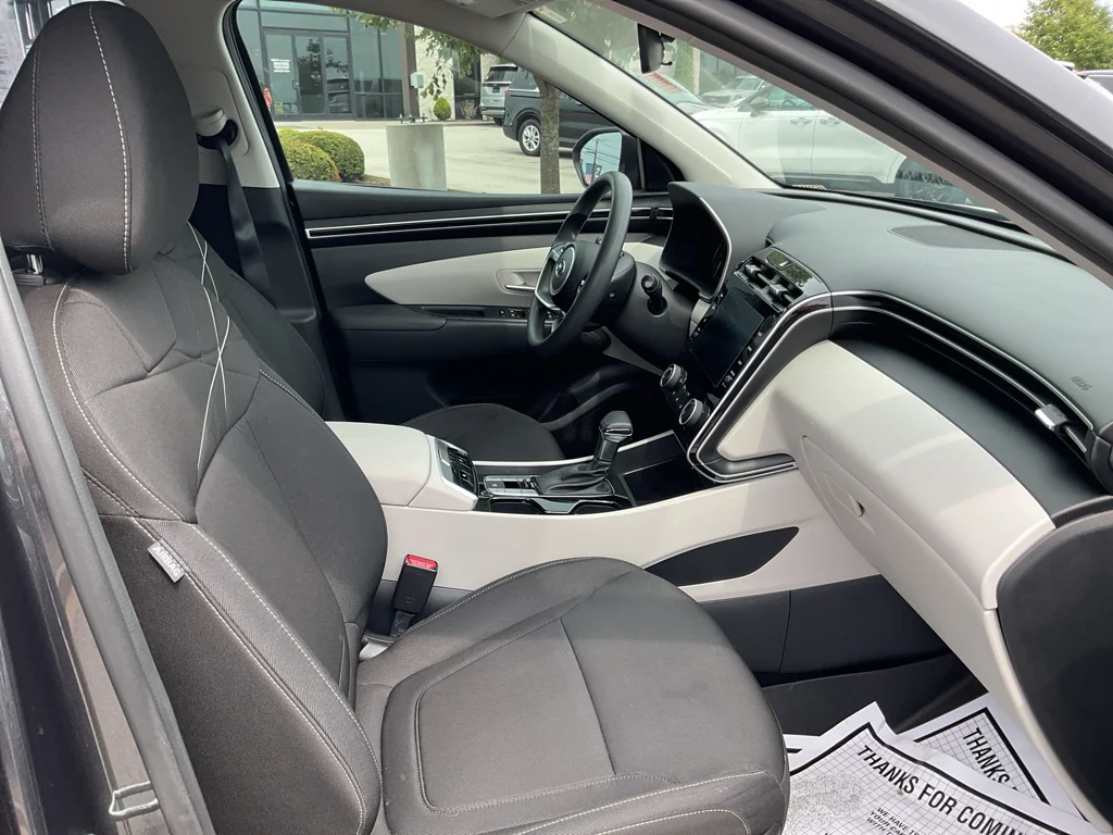 Used 2022 Portofino Gray Hyundai SEL image 11