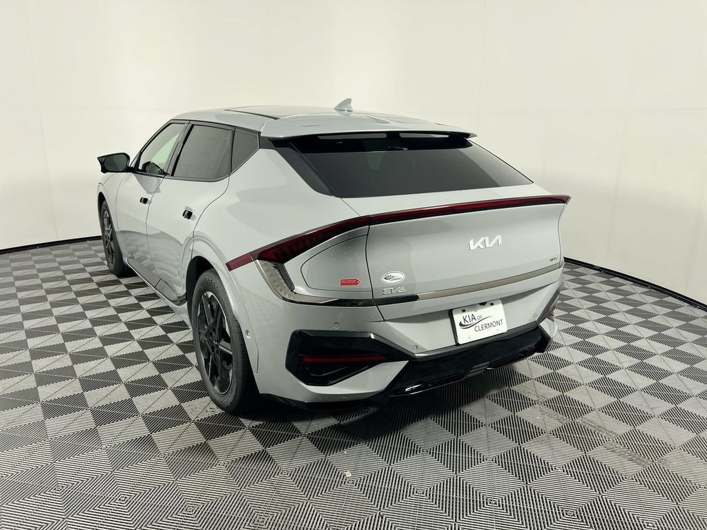 New 2026 Wolf Gray Kia GT-LINE image 7