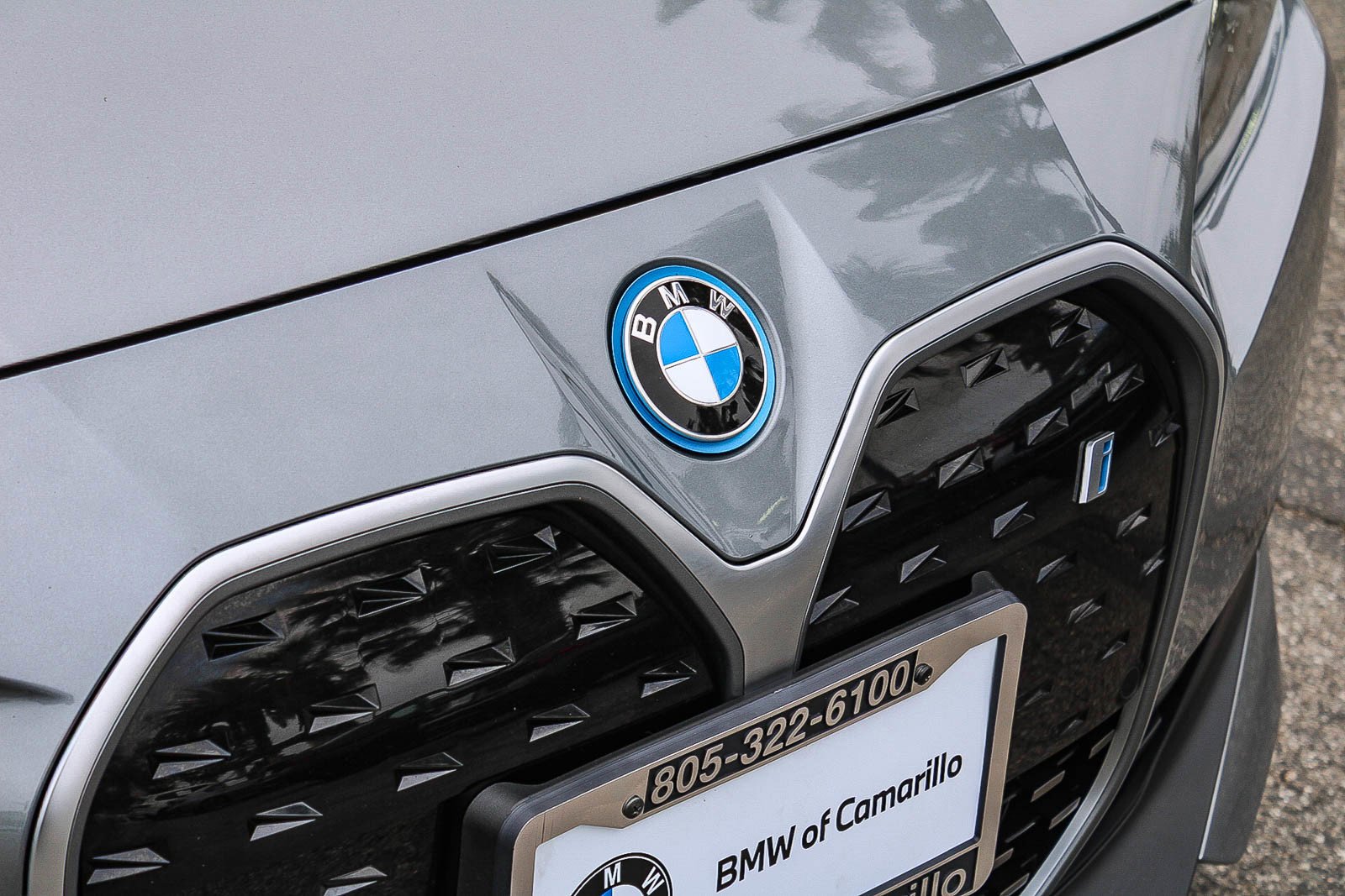 Used 2024 Skyscraper Grey Metallic BMW eDrive40 image 10
