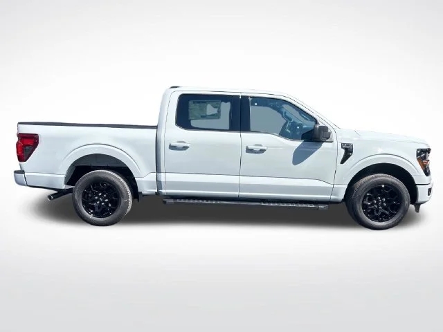 New 2026 Avalanche Ford XLT image 6