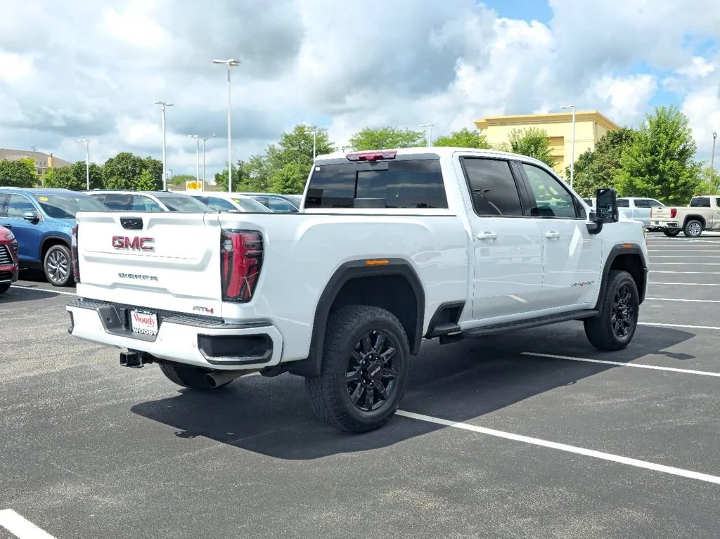 2026 GMC Sierra 2500HD AT4 - Photo 8