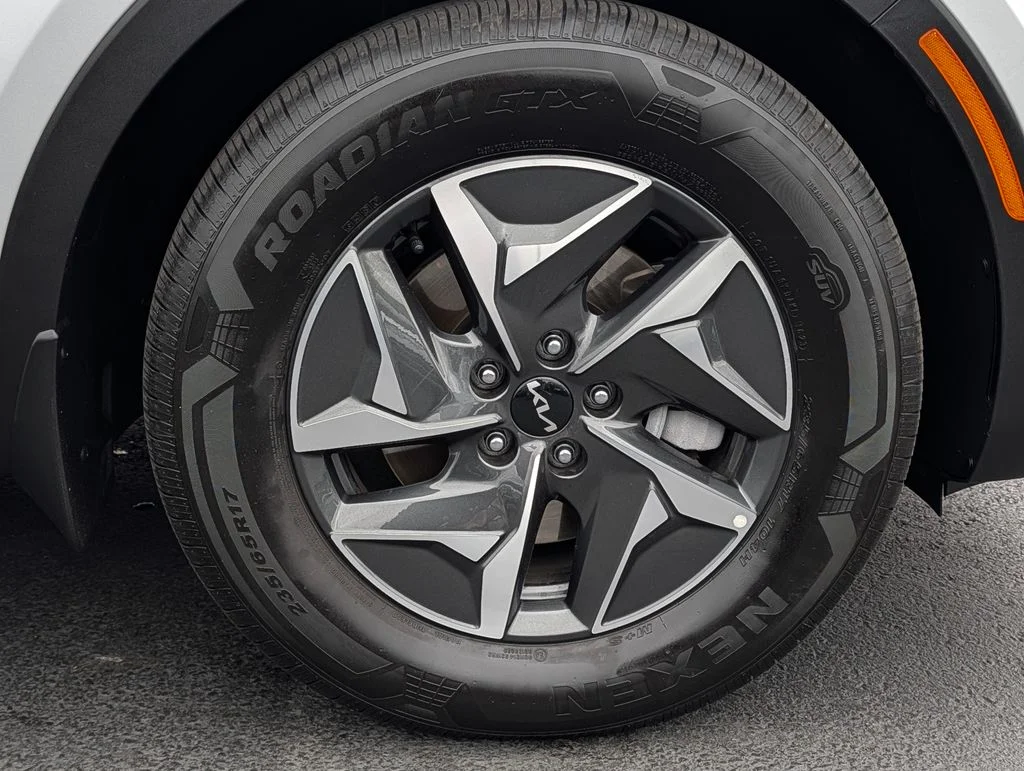2023 Kia Sorento EX Hybrid - Photo 8