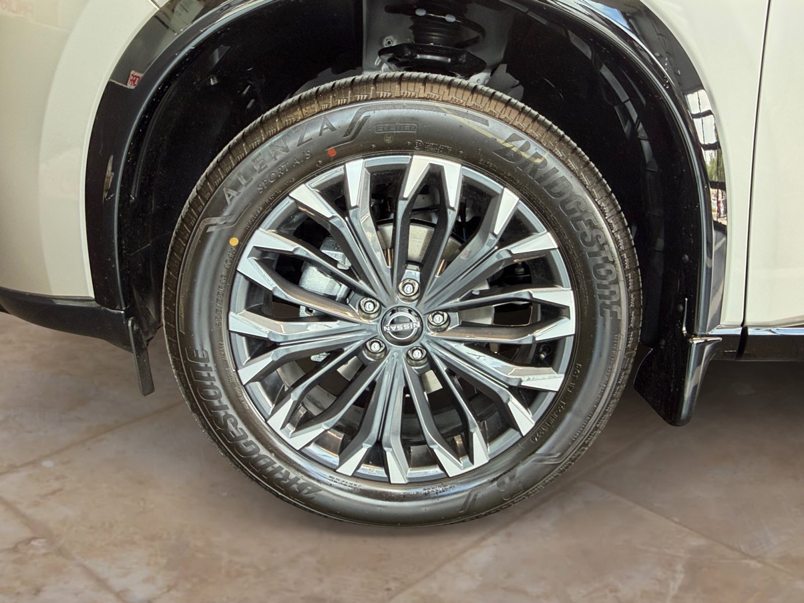 New 2026 Champagne Silver Metallic Nissan Platinum image 13