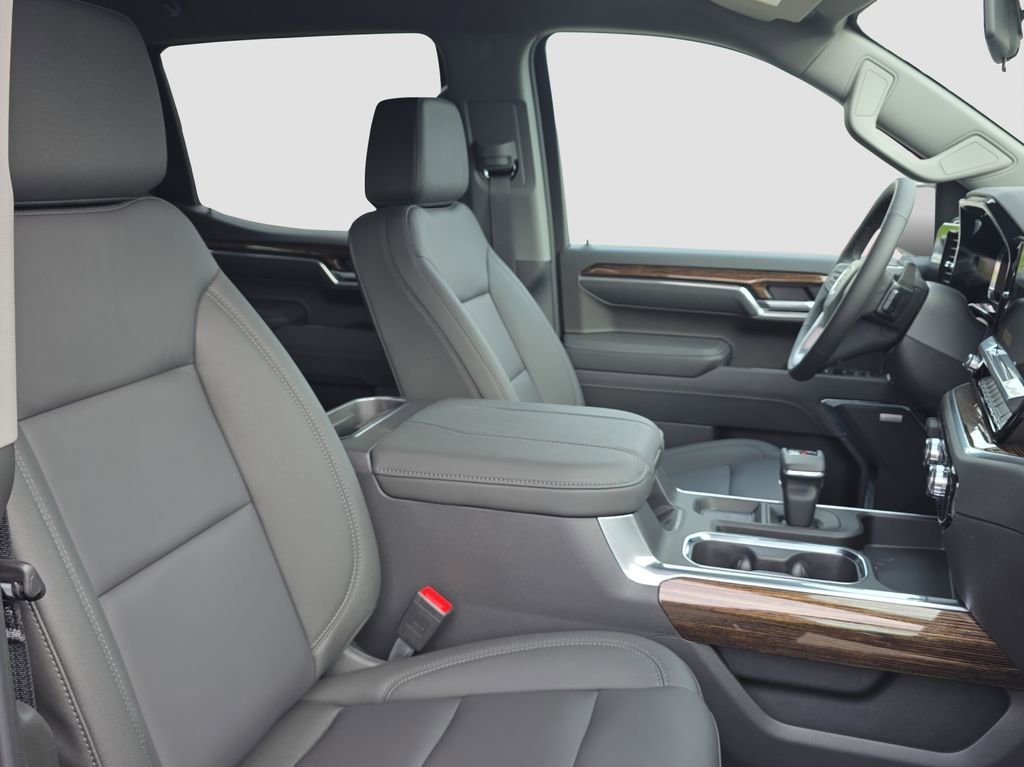 New 2026 Onyx Black GMC Elevation image 20